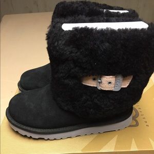 Kids UGG boots Size 1.Navy Blue